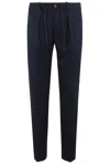 Circolo 1901 Pant Piquet Super Light Con Pinces In Blu Navy