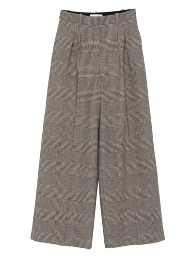 Circolo 1901 Prince Of Wales-check Trousers In Gray