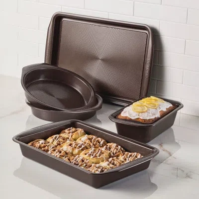 Circulon Bakeware Nonstick Baking Pans Set In Chocolate