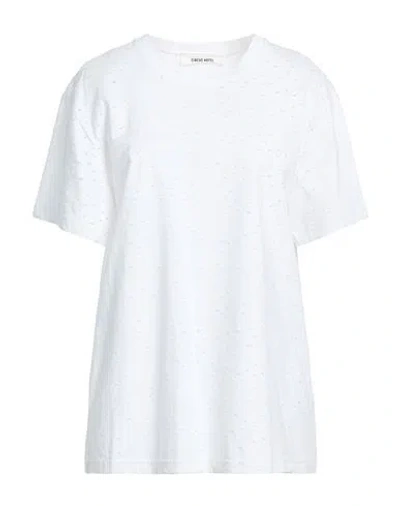 Circus Hotel Woman T-shirt White Size M Cotton