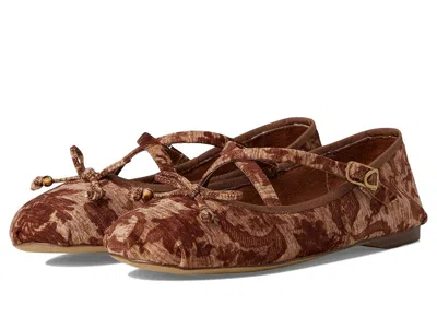 Circus Ny By Sam Edelman Zuri In Brown
