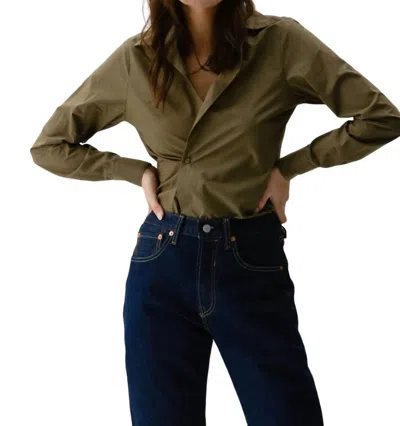 Cissa Fitted Shirt In Army In Green
