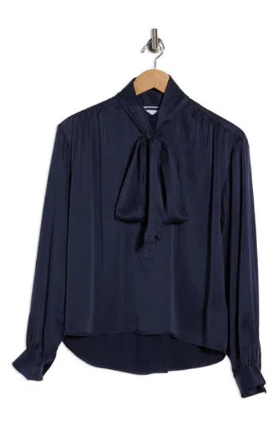 Cissa The Tie Neck Top In Blue