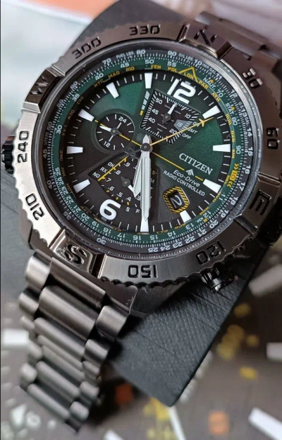 Pre-owned Citizen At8227-56x Promaster Navihawk A-t Green Dial Eco-drive Men's Watch