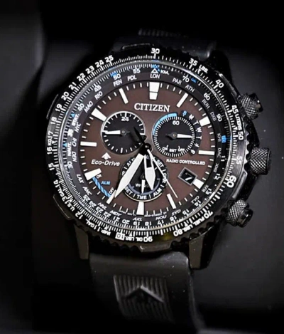 Pre-owned Citizen Cb5005-13x Radio Controlled Brown Dial Sapphire Crystal World Time Watch