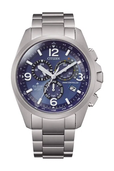 Pre-owned Citizen Eco Drive Radio Controlled Field Super Titanium Watch Cb5930-82l