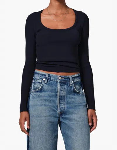 CITIZEN OF HUMANITY RUMI SCOOP NECK T-SHIRT IN NAVY