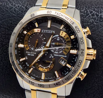 Pre-owned Citizen Pcat Dual Tone Chronograph Eco-drive Cb5894-50e Sapphire Men's Watch In Two Tone