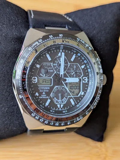 Pre-owned Citizen Skyhawk A-t Promaster Chronograph Gmt Black Dial Men's Watch Jy8149-05e