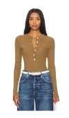 Citizen Of Humanity Varra Long-sleeve Henley Top In Sandie