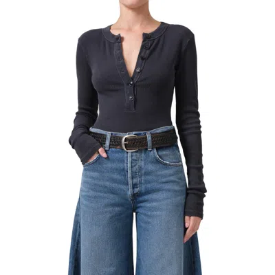 Citizens Of Humanity Varra Long-sleeve Henley Top In Charcoal Mineral