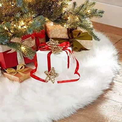 Citrus Snow White Faux Fur Christmas Tree Skirt, Soft Plush Luxury Tree Base Cover For Holiday Home Décor