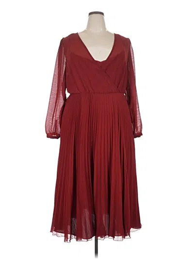Pre-owned City Chic Cocktail Dress In Burgundy
