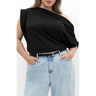 City Chic Imani Asymmetric Knit Top In Black