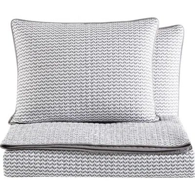 City Scene Leaves Cotton Quilt & Shams Set In Gray