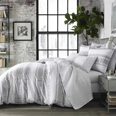City Scene Ziggy Reversible Modern & Contemporary Comforter Set In Gray,white
