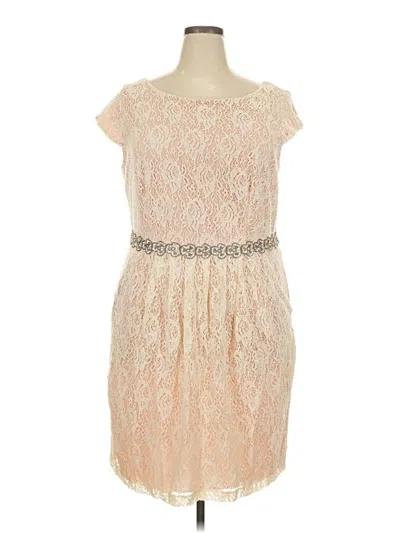 Pre-owned City Triangles Cocktail Dress In Ivory