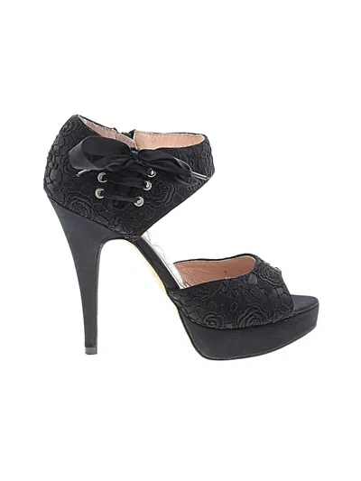 Pre-owned Cl By Laundry Sandals In Black