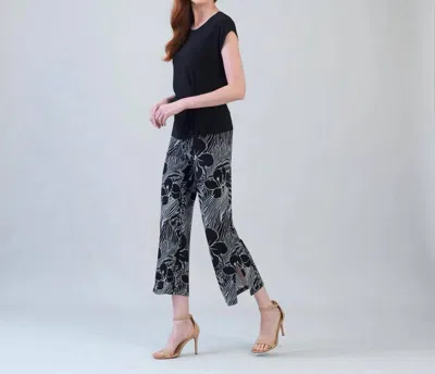 Clara Sunwoo Floral Print Ankle Pants In Black/white In Multi