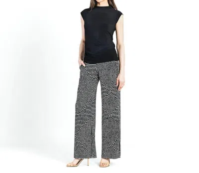 Clara Sunwoo Side Ruched Cap Sleeve Top In Black In Gray