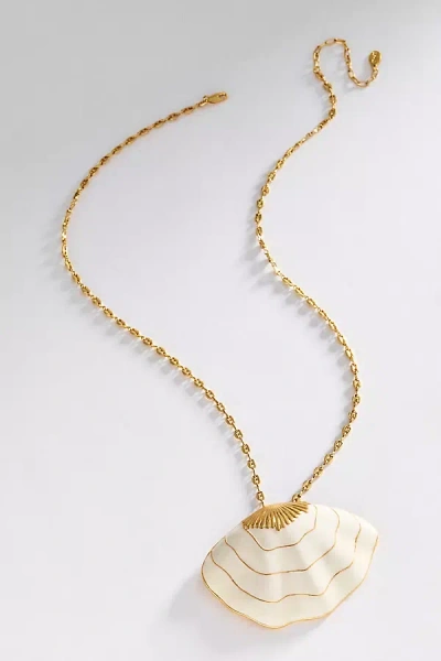 Clare V Clamshell Pendant Necklace In Ivory