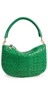 Clare V Petit Moyen Messenger Grass Woven Checker In Green