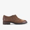 Clarks Adalynn Ezra In Brown