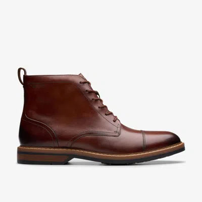 Clarks Aldwin Cap In Brown