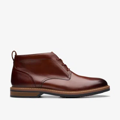 Clarks Aldwin Chukka In Brown