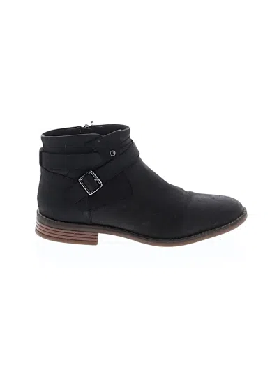 Pre-owned Clarks Ankle Boots In Black