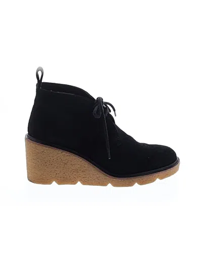 Pre-owned Clarks Ankle Boots In Black