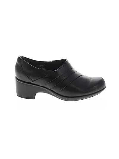 Pre-owned Clarks Ankle Boots In Black