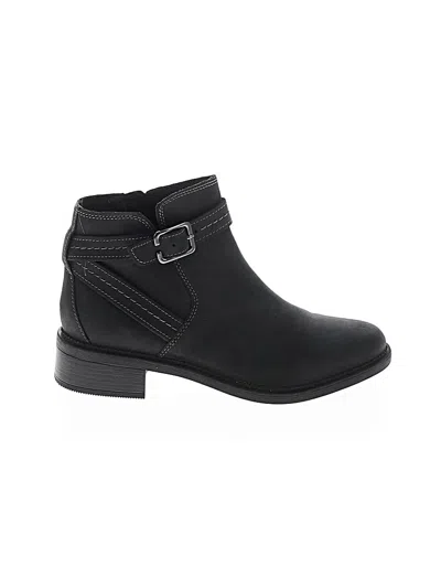 Pre-owned Clarks Ankle Boots In Black