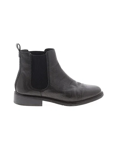 Pre-owned Clarks Ankle Boots In Black