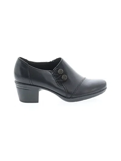 Pre-owned Clarks Ankle Boots In Black