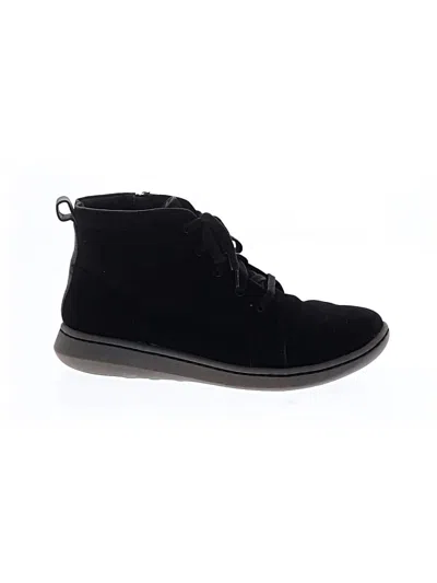 Pre-owned Clarks Ankle Boots In Black