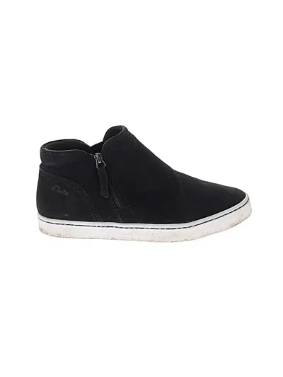 Pre-owned Clarks Ankle Boots In Black