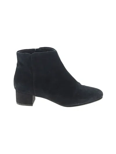 Pre-owned Clarks Ankle Boots In Black