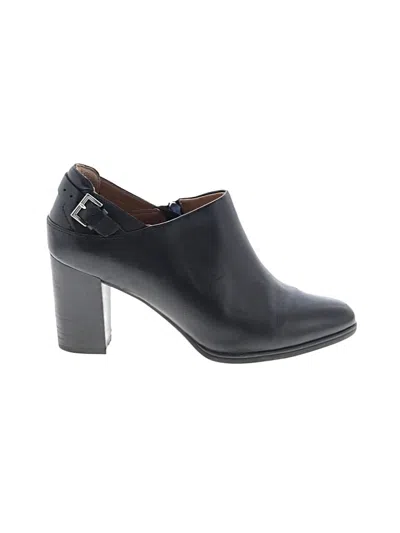 Pre-owned Clarks Ankle Boots In Black