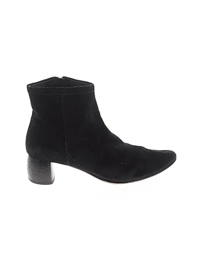 Pre-owned Clarks Ankle Boots In Black