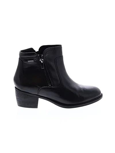 Pre-owned Clarks Ankle Boots In Black