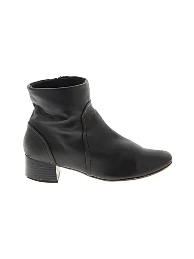 Pre-owned Clarks Ankle Boots In Black