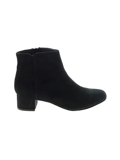 Pre-owned Clarks Ankle Boots In Black