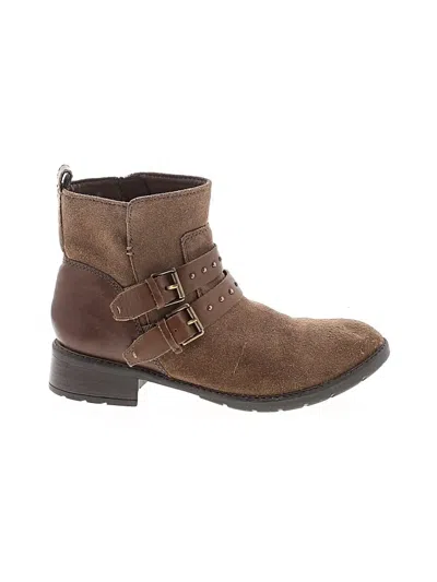 Pre-owned Clarks Ankle Boots In Brown