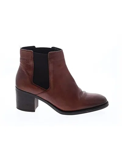 Pre-owned Clarks Ankle Boots In Brown