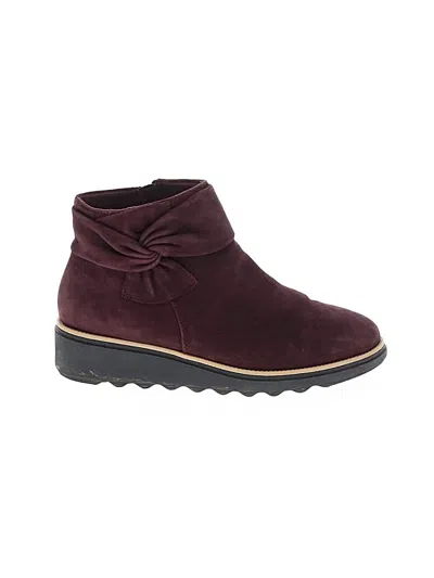 Pre-owned Clarks Ankle Boots In Burgundy