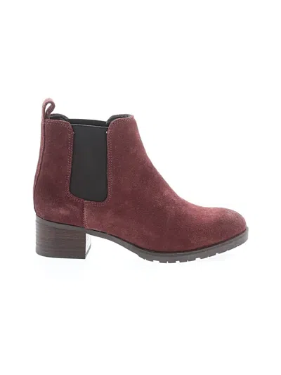 Pre-owned Clarks Ankle Boots In Red