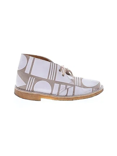 Pre-owned Clarks Ankle Boots In White