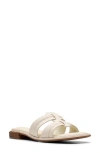 Clarks ® Ariany Mule In White