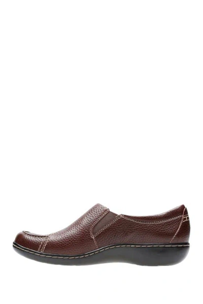 Clarks Ashland Lane Q Leather Slip-on Loafer In Redwood